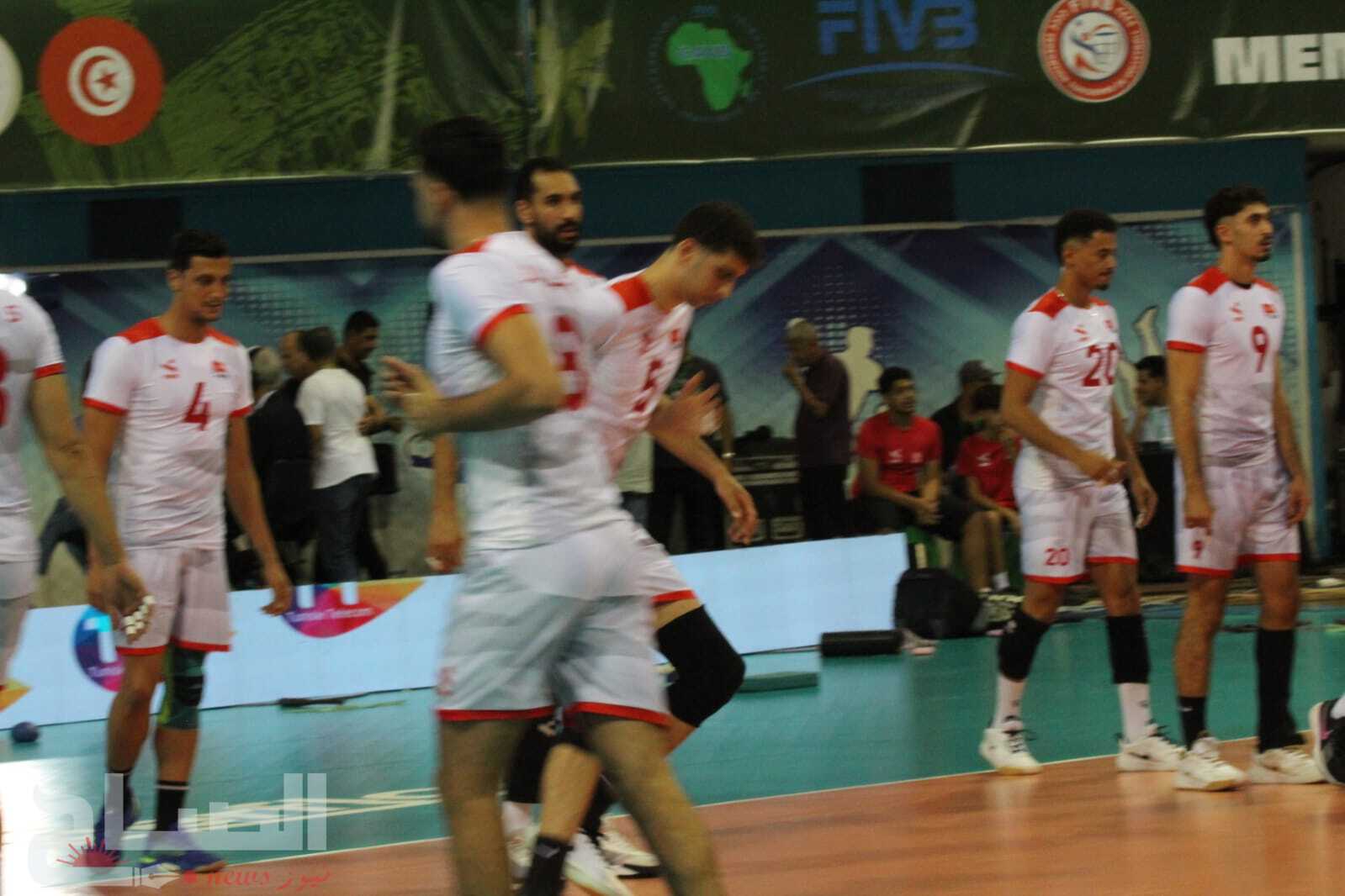 المنتخب الوطني للكرة الطائرة يُتَوَّجُ ببطولة إفريقيا 